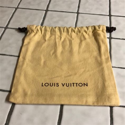 does louis vuitton sell dust bags